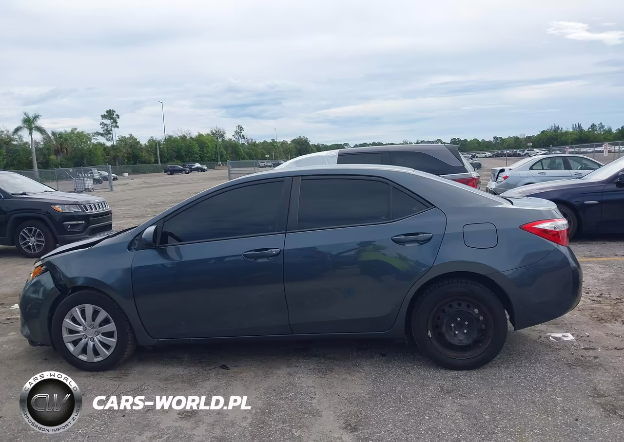2015 Toyota Corolla Le VIN:2T1BURHEXFC389665 - 14