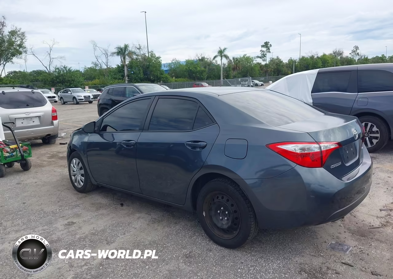2015 Toyota Corolla Le VIN:2T1BURHEXFC389665 - 3
