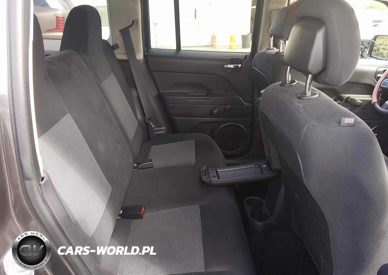 2015 Jeep Patriot Sport VIN:1C4NJPBB1FD144183 - 8