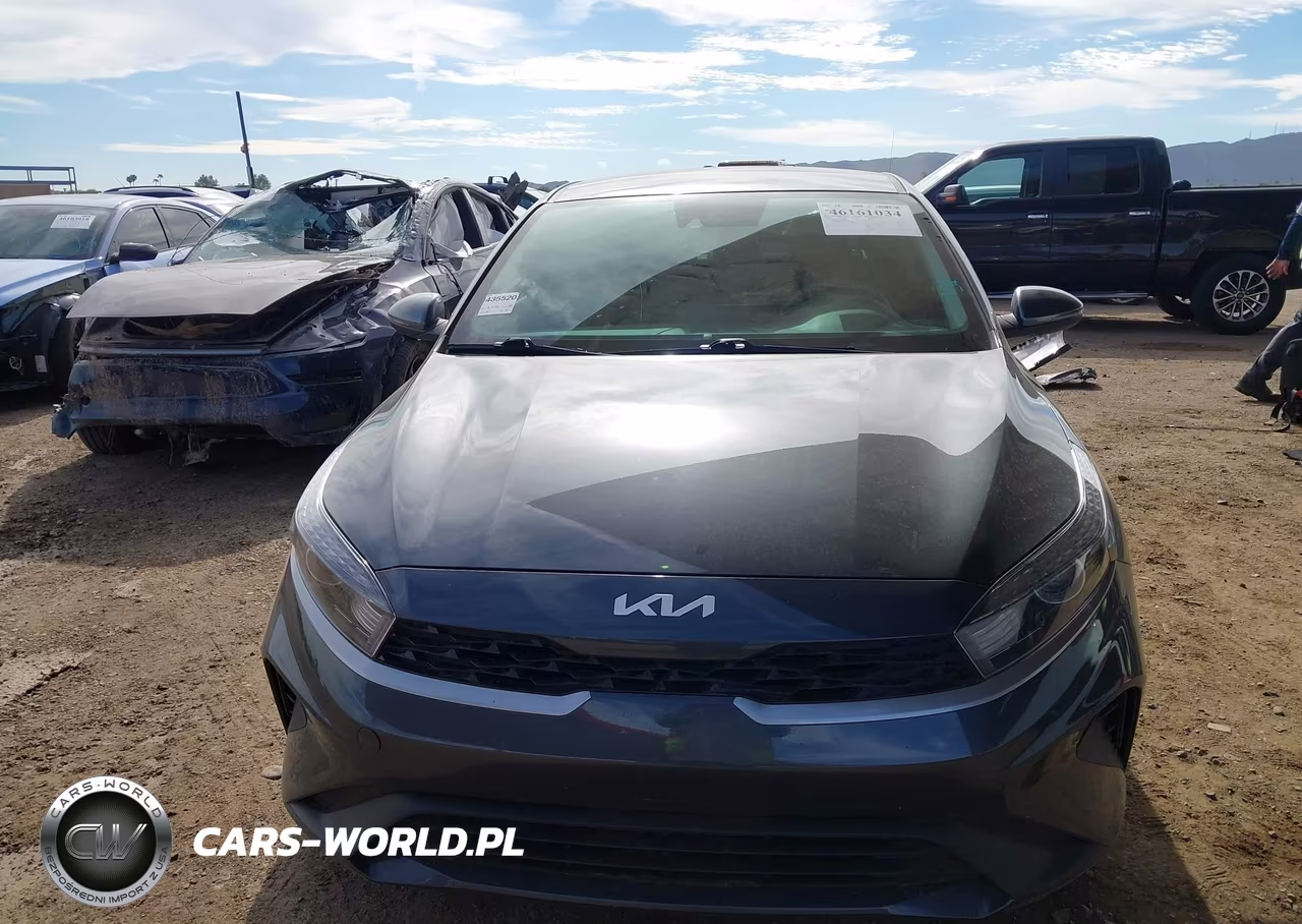 2024 Kia Forte Lxs VIN:3KPF24AD8RE783554 - 13