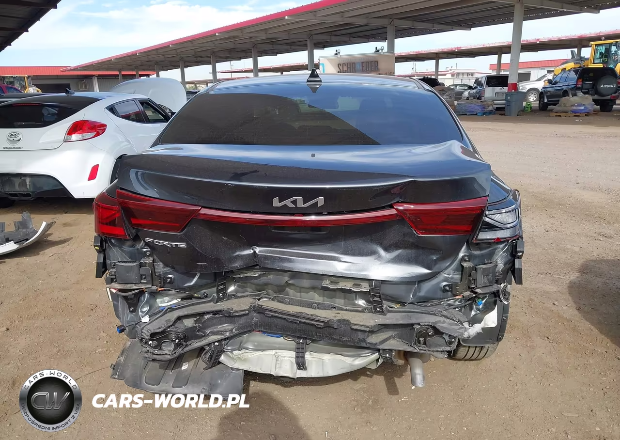 2024 Kia Forte Lxs VIN:3KPF24AD8RE783554 - 17