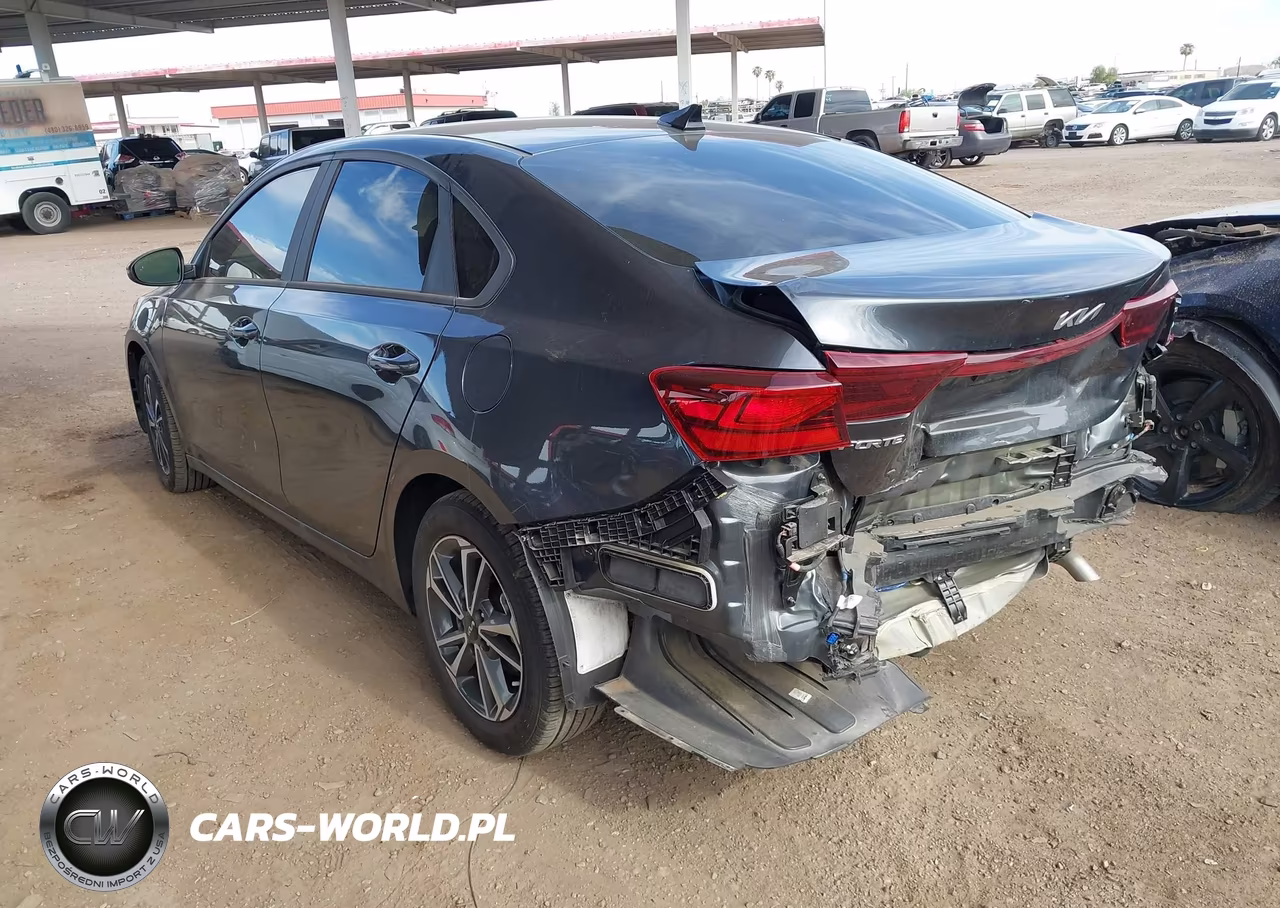 2024 Kia Forte Lxs VIN:3KPF24AD8RE783554 - 3