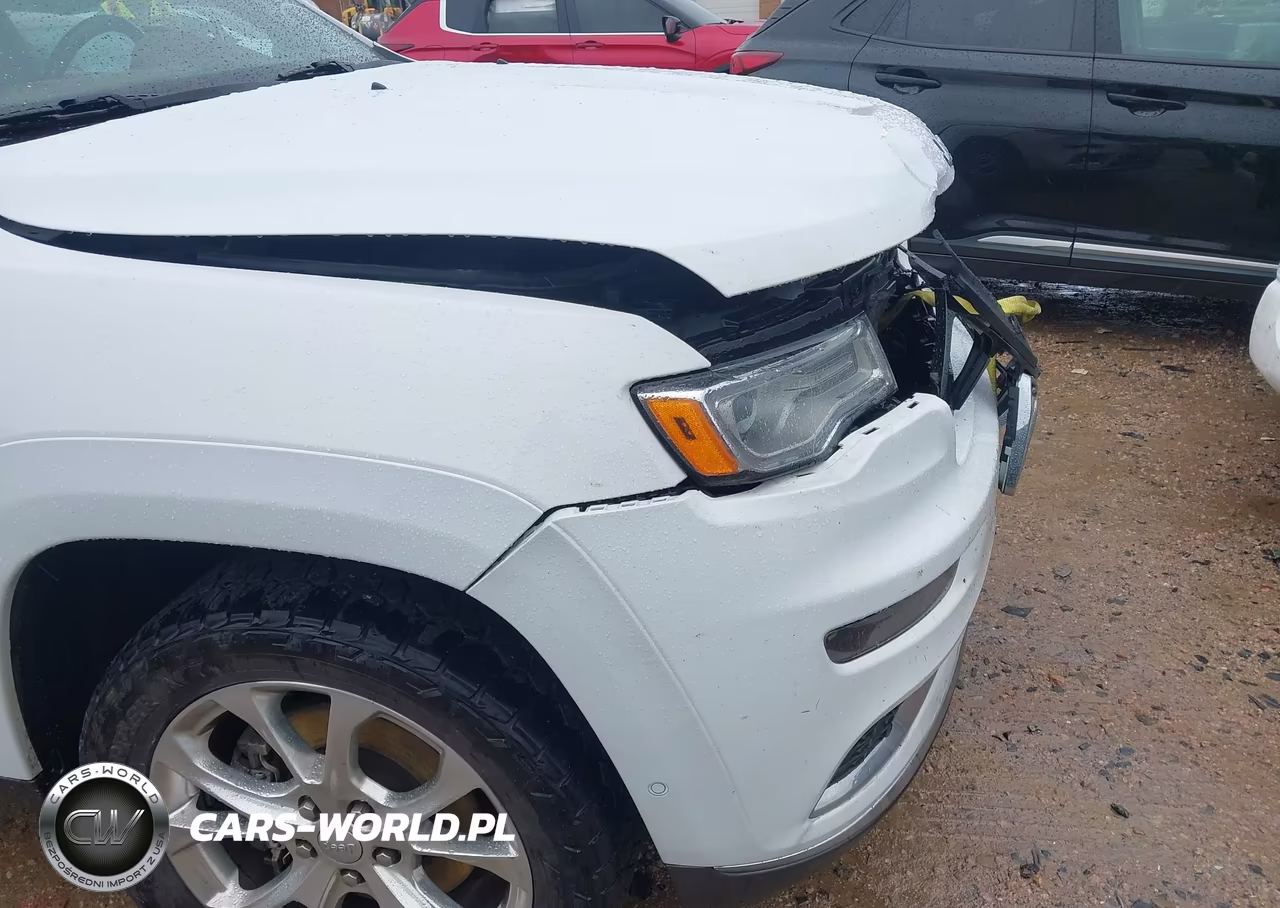 2021 Jeep Grand Cherokee Summit 4X4 VIN:1C4RJFJT0MC503564 - 17