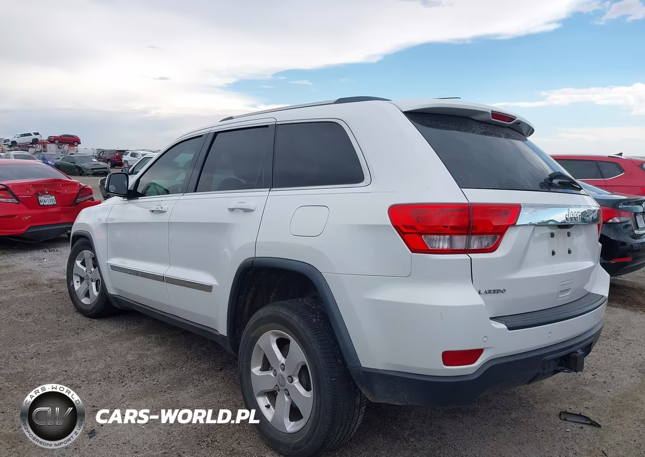 2013 Jeep Grand Cherokee Laredo VIN:1C4RJEAG0DC534133 - 3