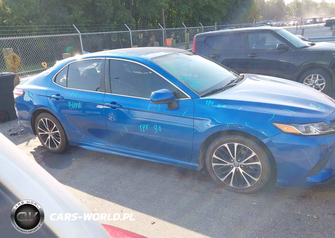 2020 Toyota Camry Se VIN:4T1G11AK1LU343832 - 13