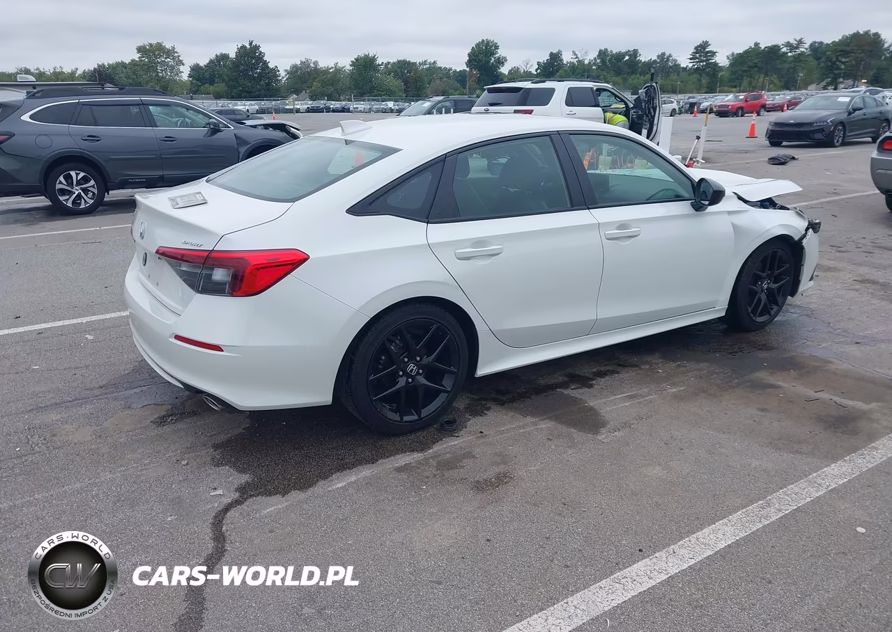 2024 Honda Civic Sport VIN:2HGFE2F5XRH581639 - 4