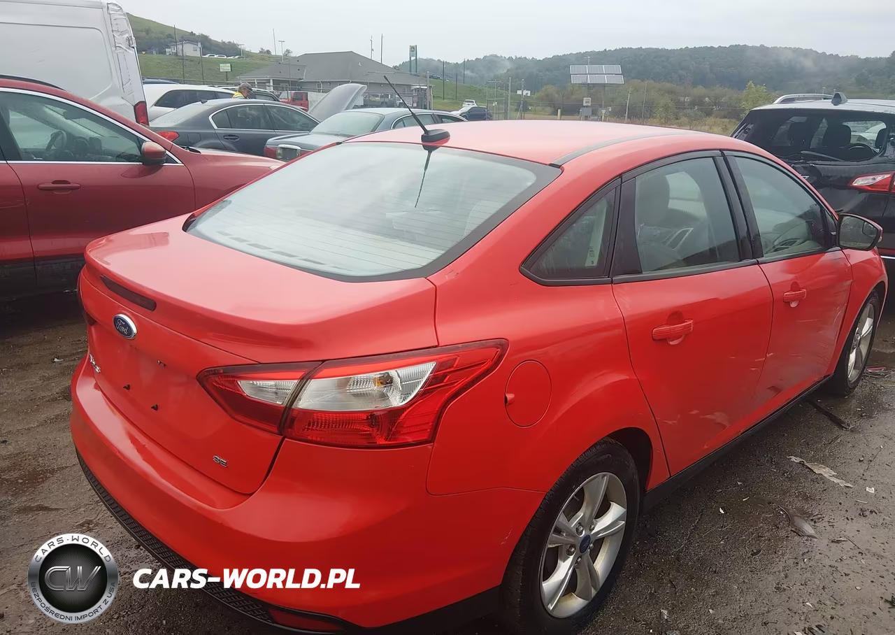 2013 Ford Focus Se VIN:1FADP3F24DL156124 - 4