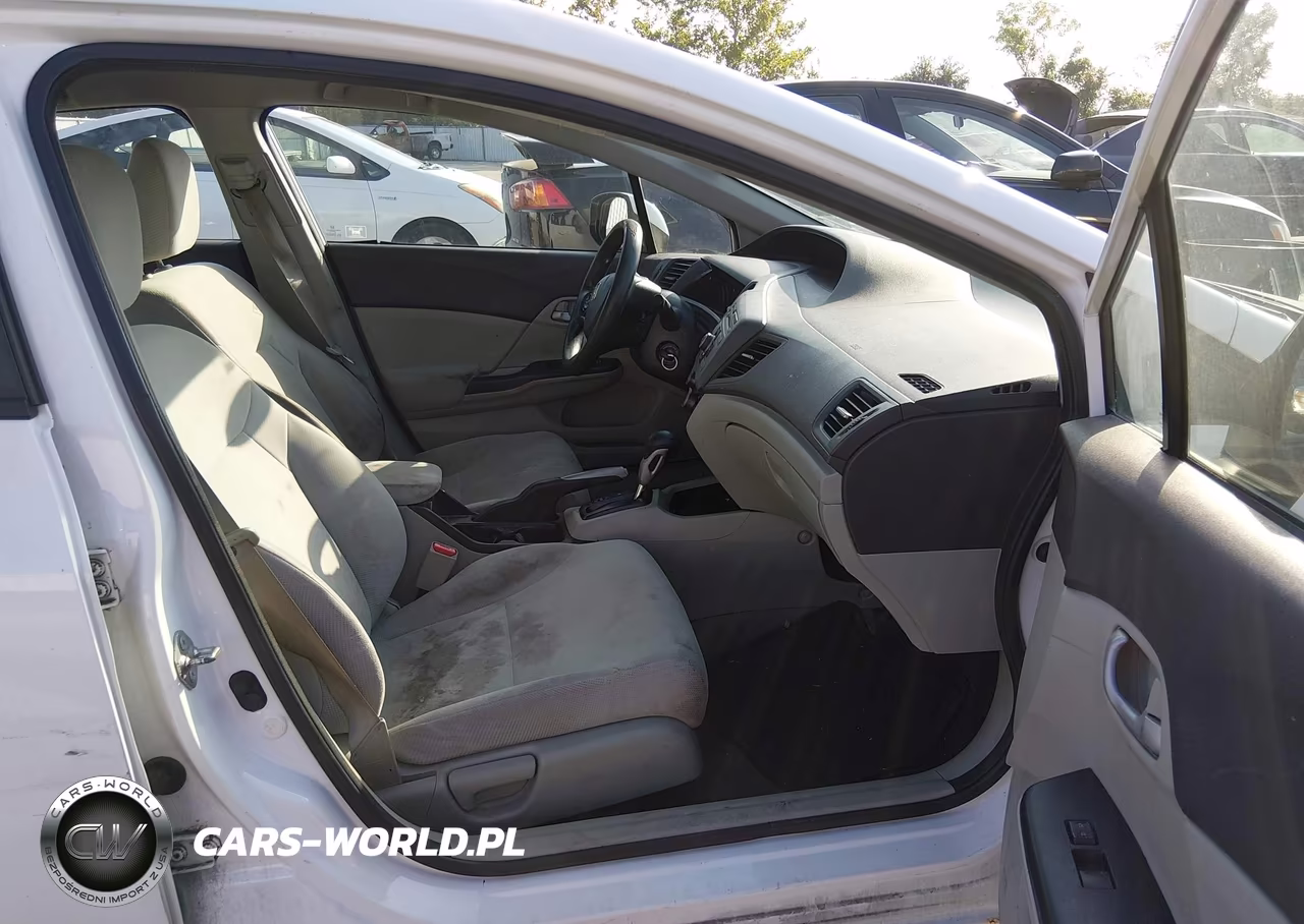 2012 Honda Civic Lx VIN:2HGFB2F58CH335298 - 5