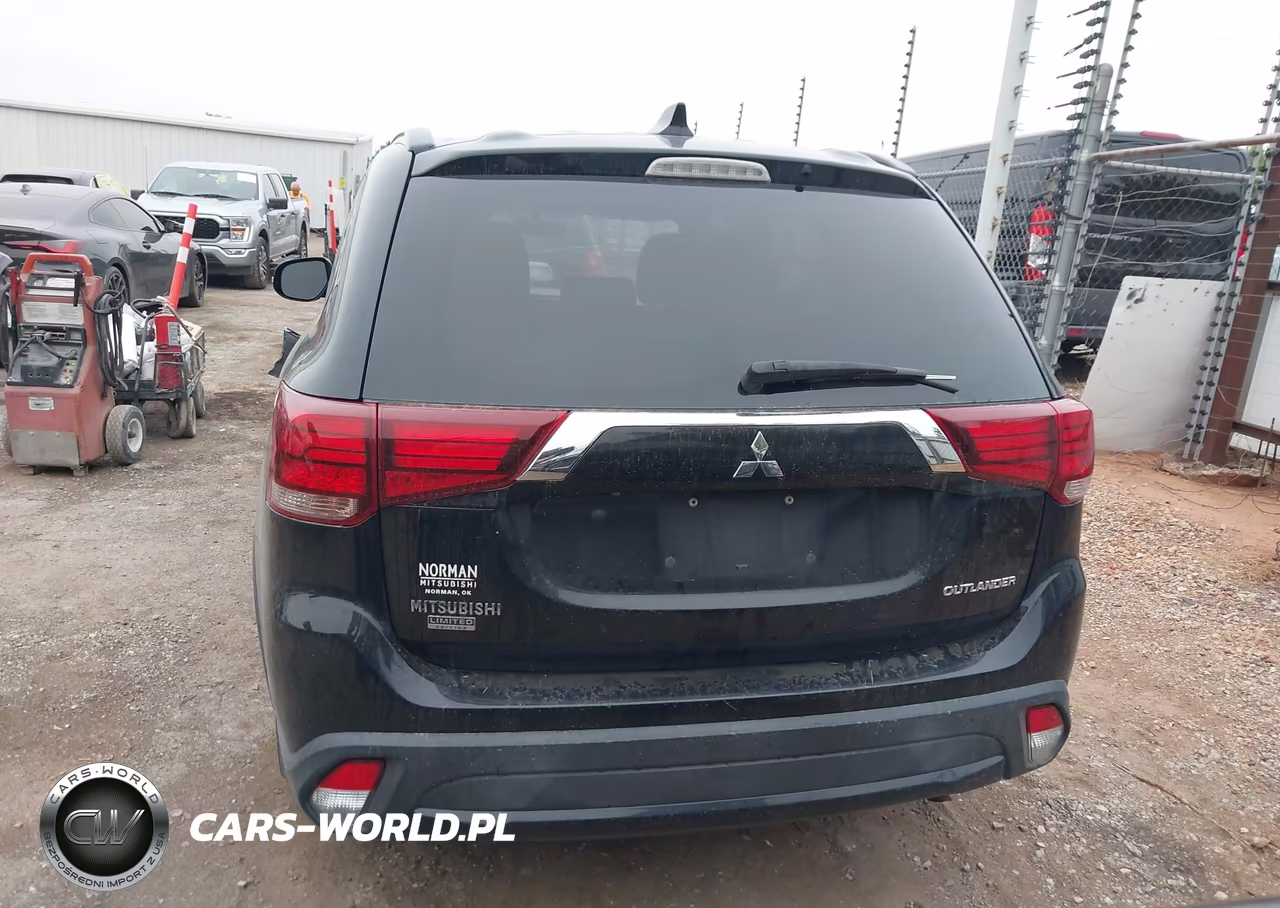 2018 Mitsubishi Outlander Le VIN:JA4AD3A35JZ052041 - 17