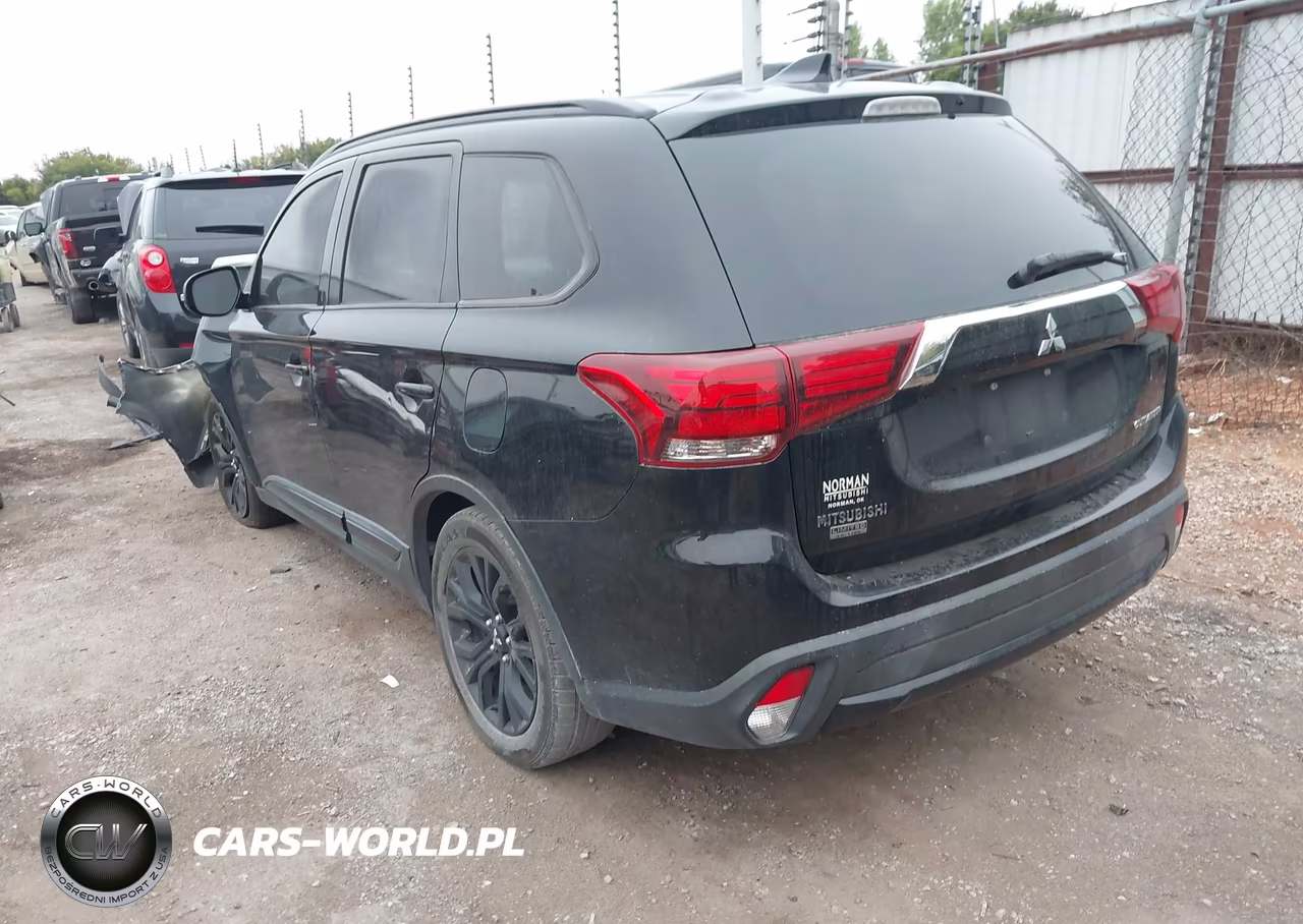 2018 Mitsubishi Outlander Le VIN:JA4AD3A35JZ052041 - 3