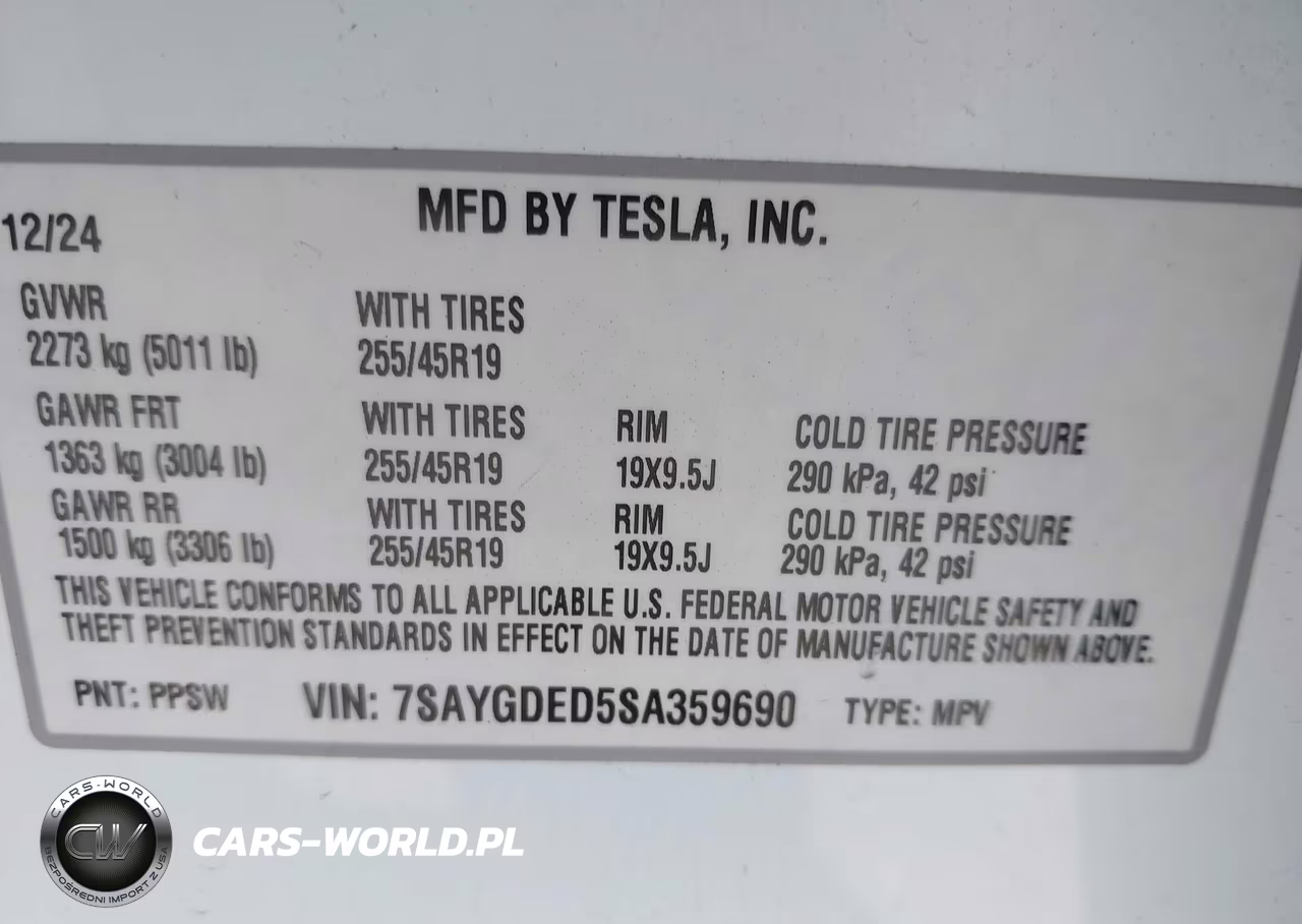 2025 Tesla Model Y Long Range Dual Motor Rear-Wheel Drive VIN:7SAYGDED5SA359690 - 9