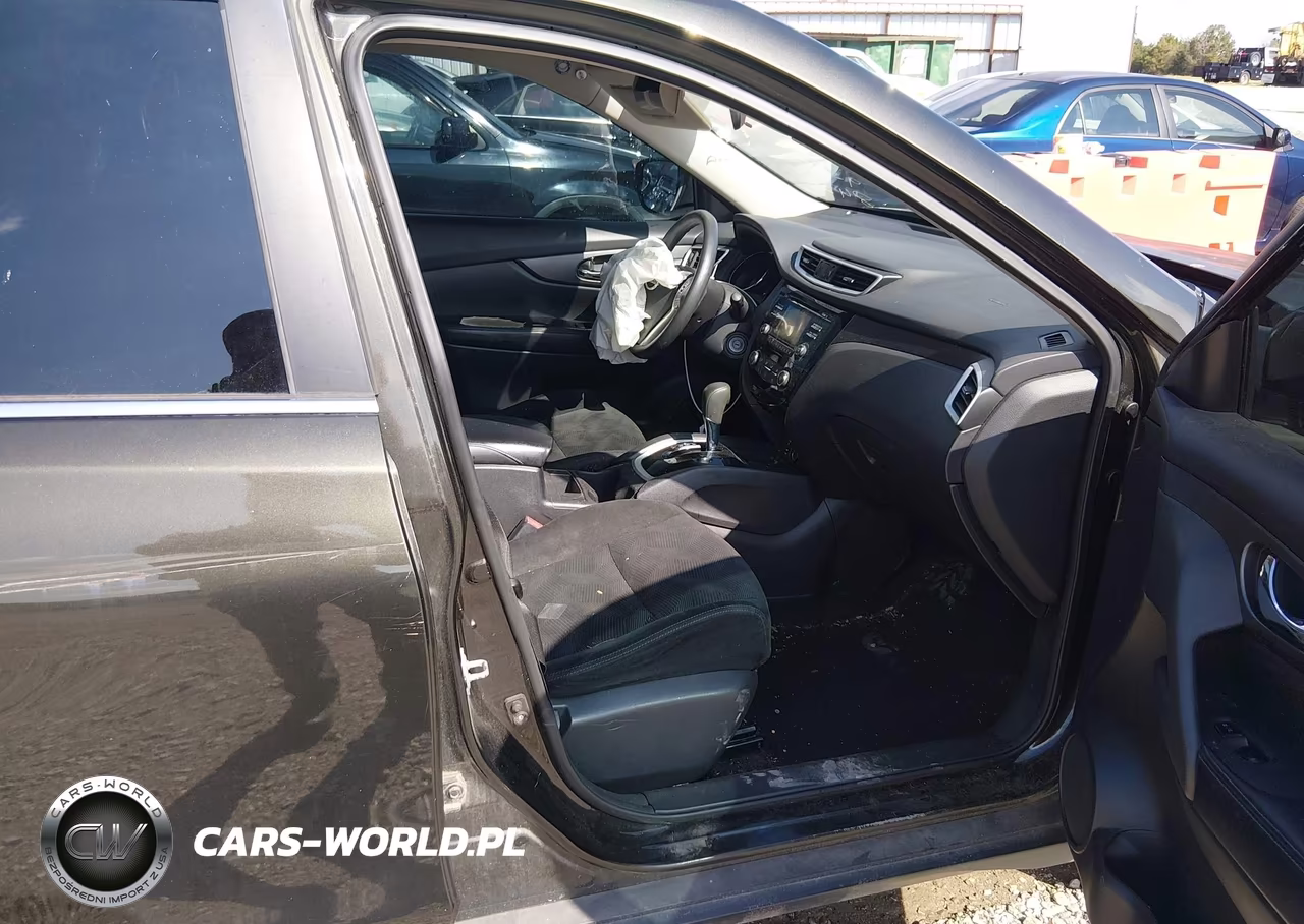 2015 Nissan Rogue S VIN:5N1AT2MV9FC838432 - 5