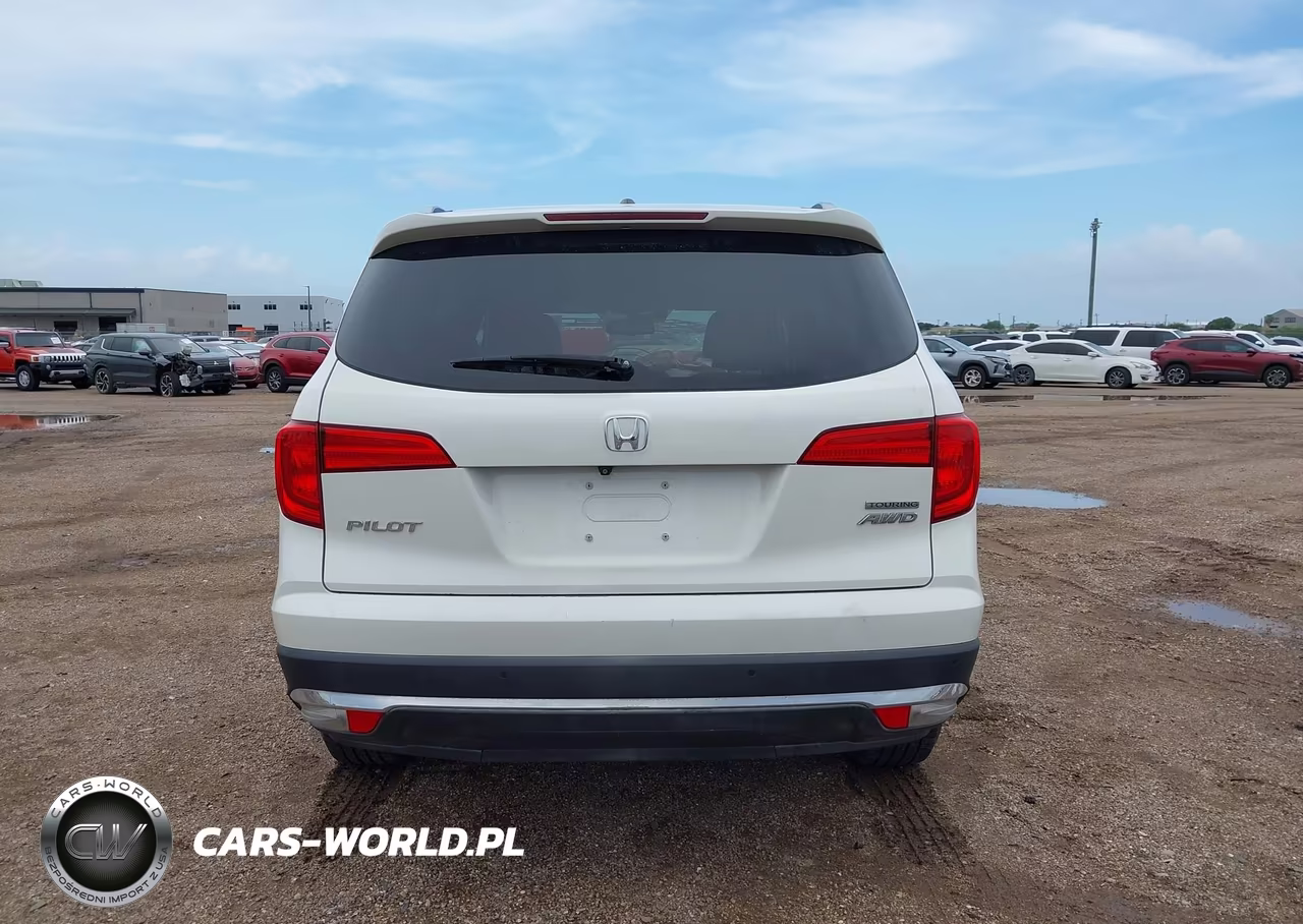 2017 Honda Pilot Touring VIN:5FNYF6H90HB006031 - 16