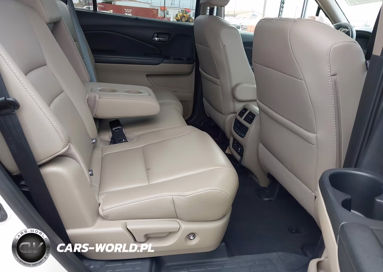 2017 Honda Pilot Touring VIN:5FNYF6H90HB006031 - 8