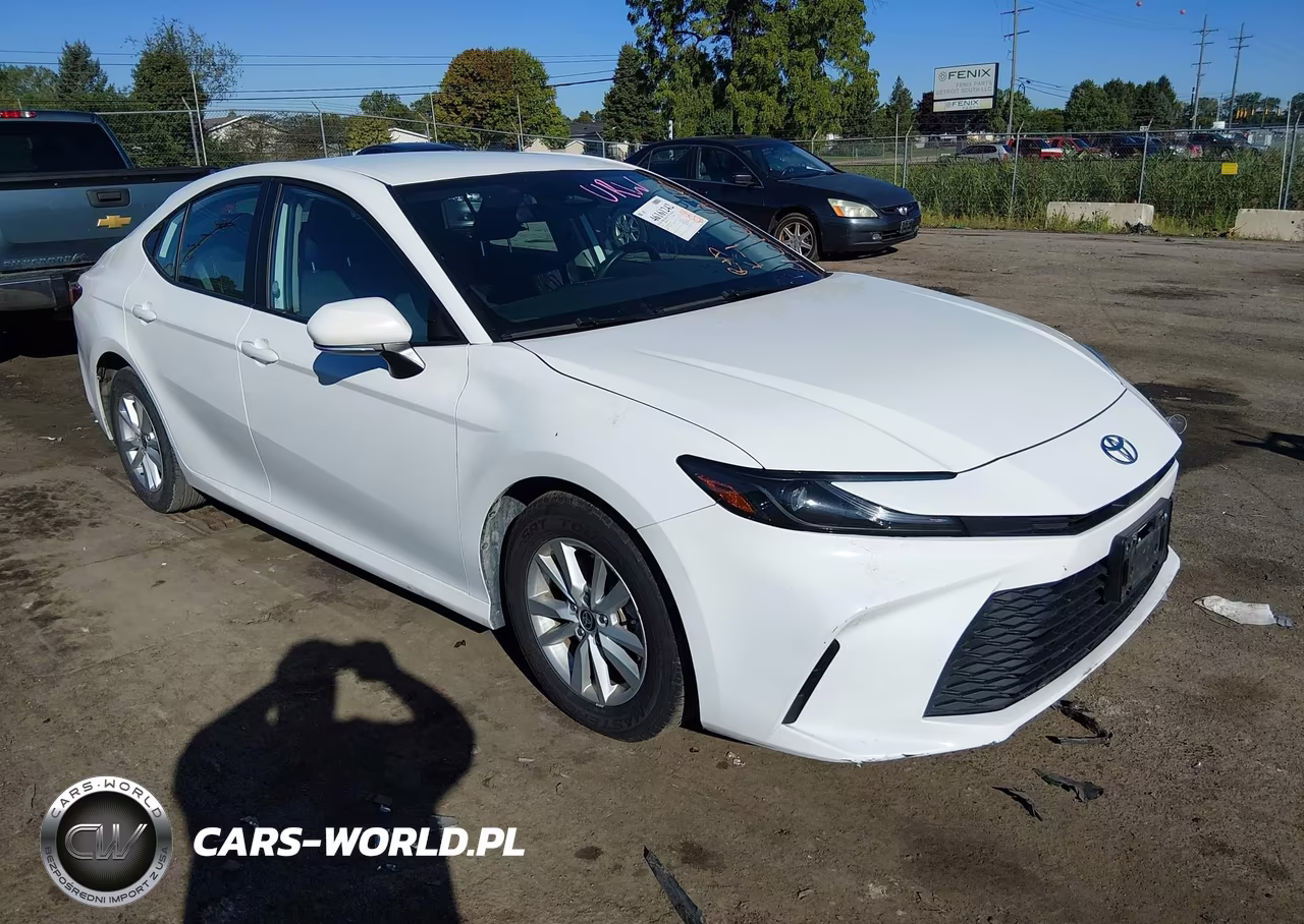 2025 Toyota Camry Le