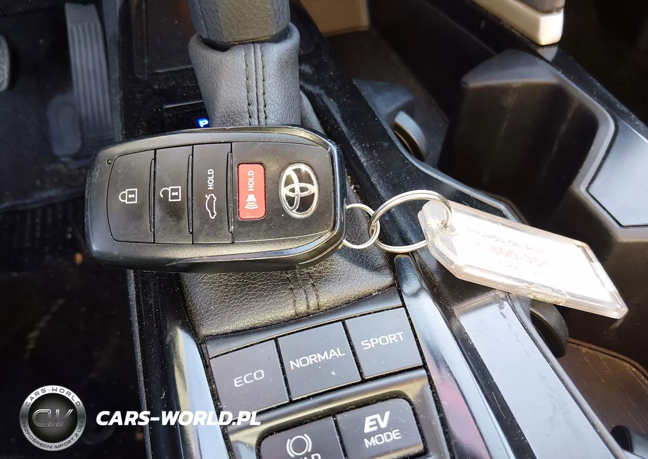 2025 Toyota Camry Le VIN:4T1DAACK2SU514635 - 11