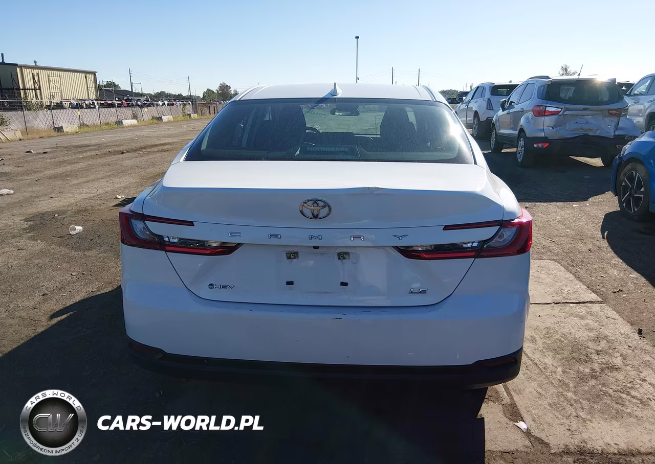 2025 Toyota Camry Le VIN:4T1DAACK2SU514635 - 16