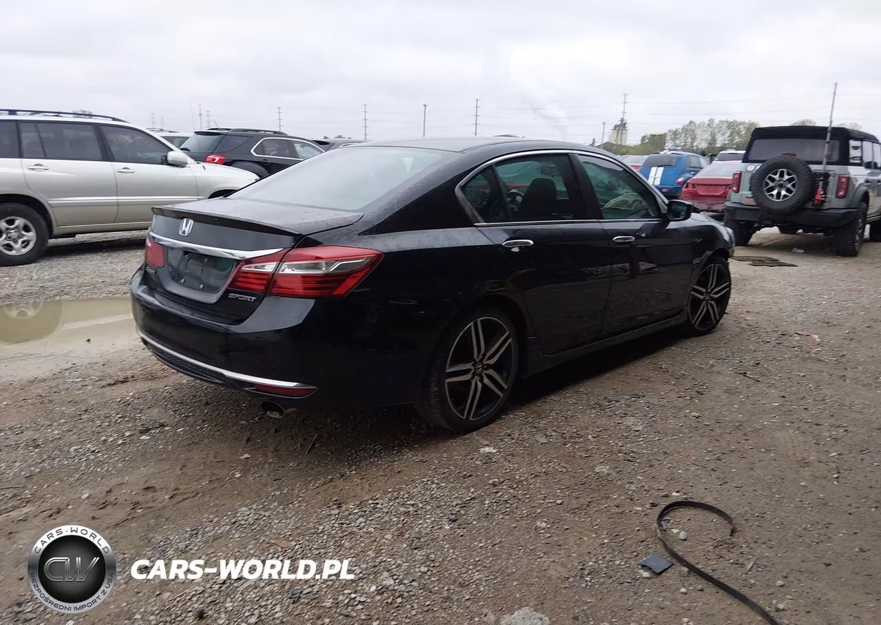 2016 Honda Accord Sport VIN:1HGCR2F59GA117017 - 4