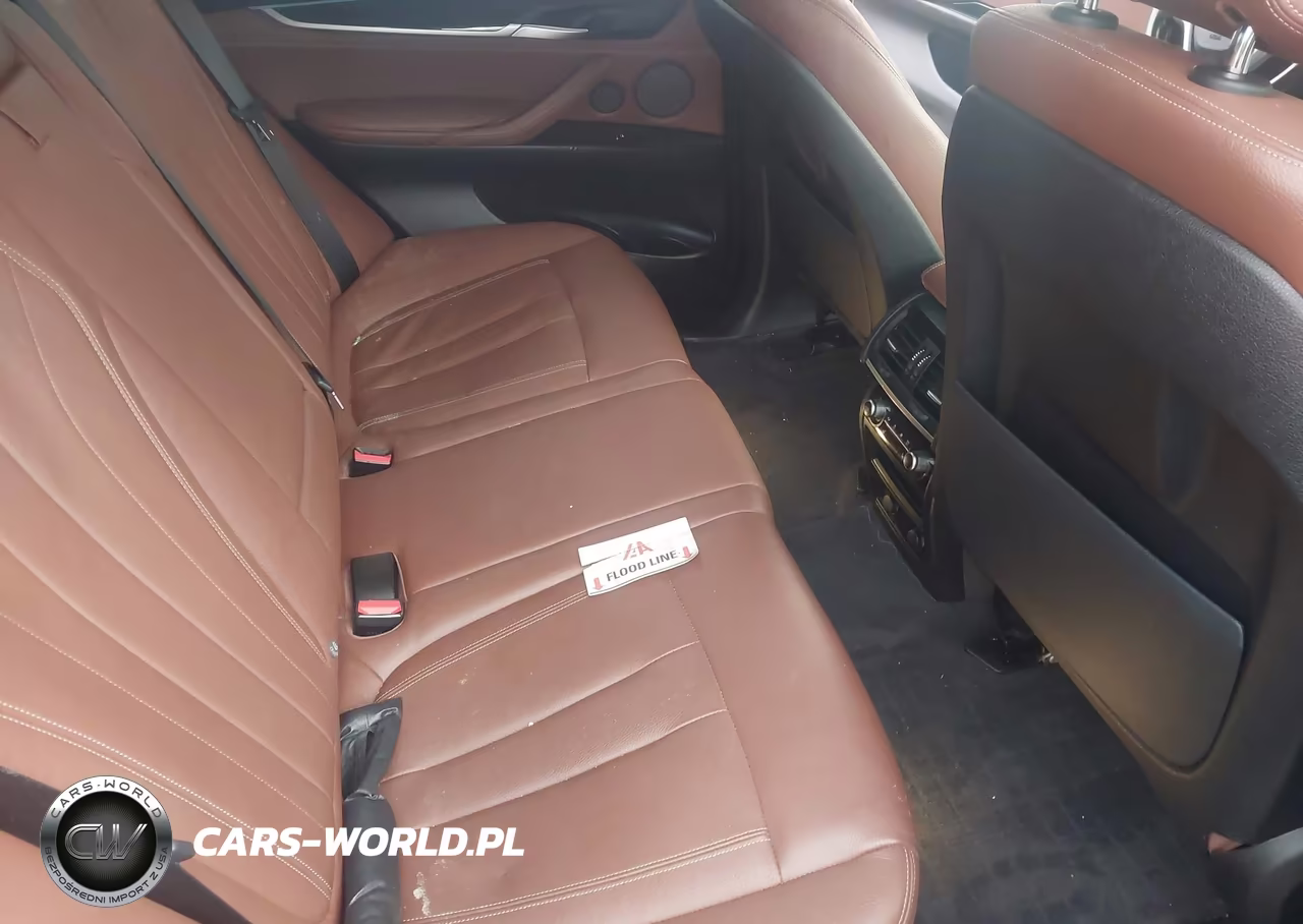 2018 BMW X5 xDrive35I VIN:5UXKR0C54J0X94376 - 8
