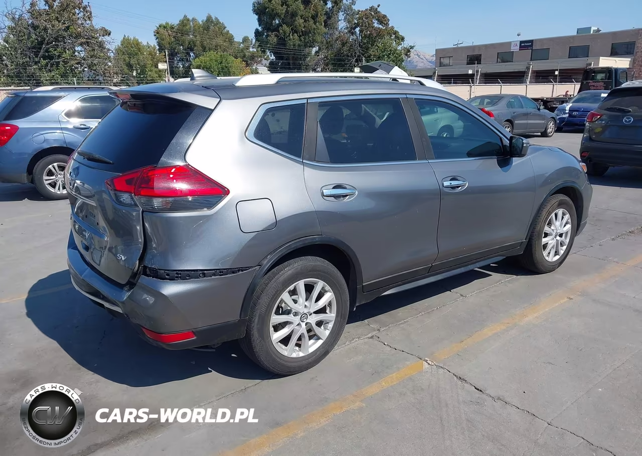 2017 Nissan Rogue Sv VIN:JN8AT2MT5HW152297 - 4