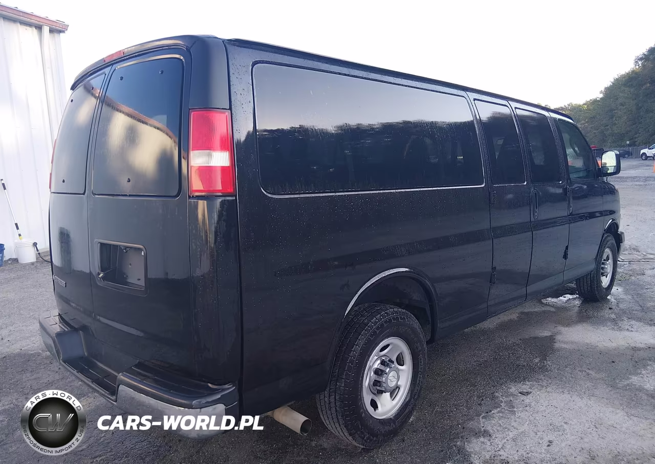 2017 Chevrolet Express 3500 Lt VIN:1GAZGPFG9H1265059 - 4