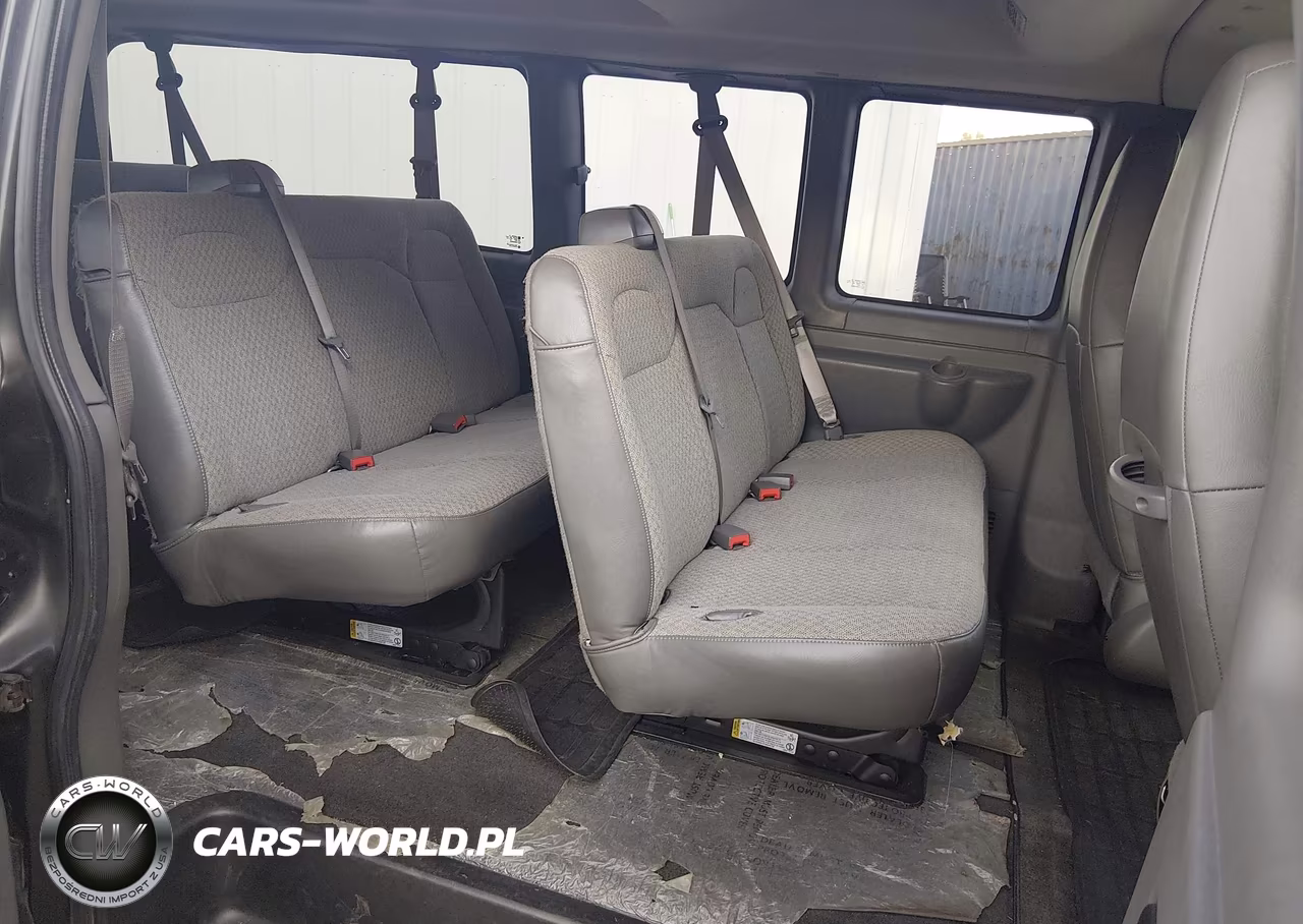 2017 Chevrolet Express 3500 Lt VIN:1GAZGPFG9H1265059 - 8