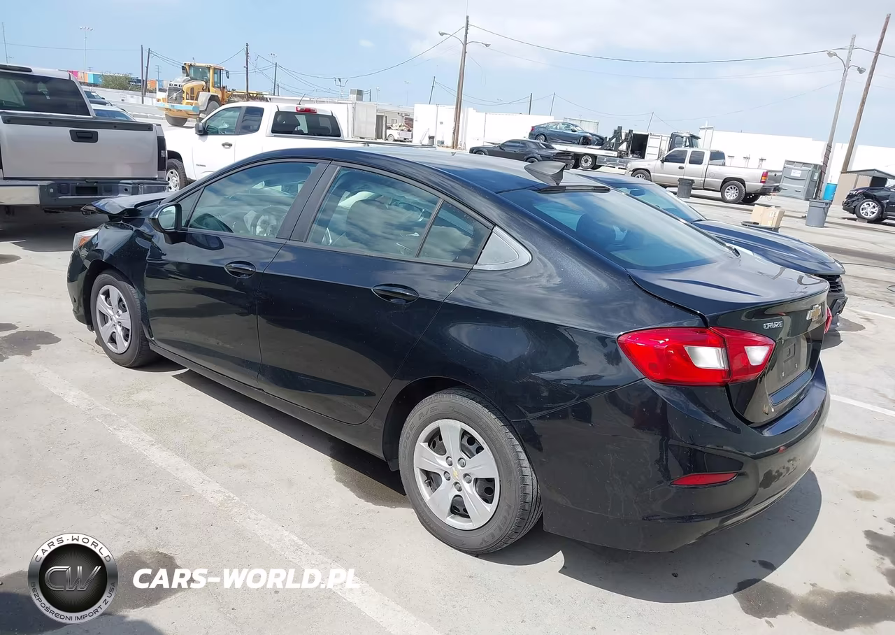 2018 Chevrolet Cruze Ls Auto VIN:1G1BC5SM9J7181548 - 3