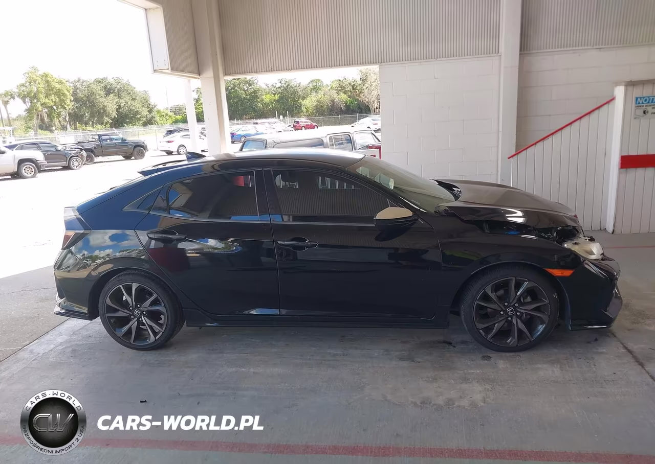 2018 Honda Civic Sport VIN:SHHFK7H40JU225234 - 14