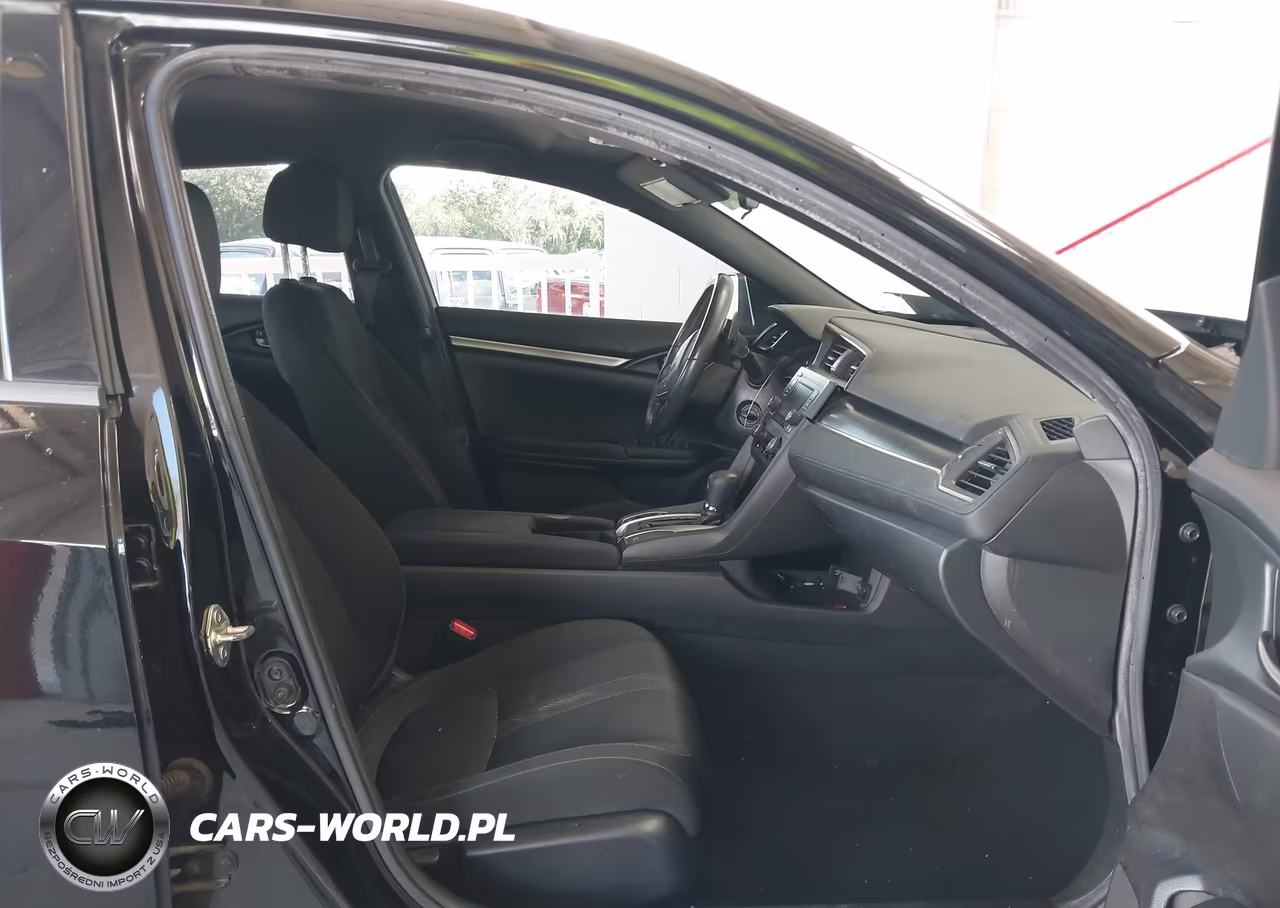 2018 Honda Civic Sport VIN:SHHFK7H40JU225234 - 5
