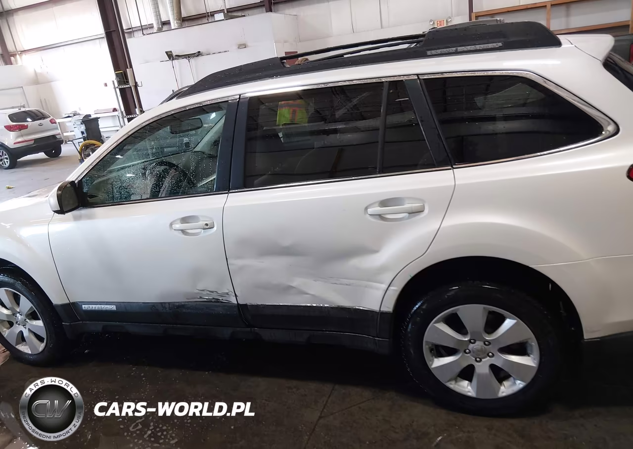 2010 Subaru Outback 2.5I Premium VIN:4S4BRBCC3A3335426 - 14