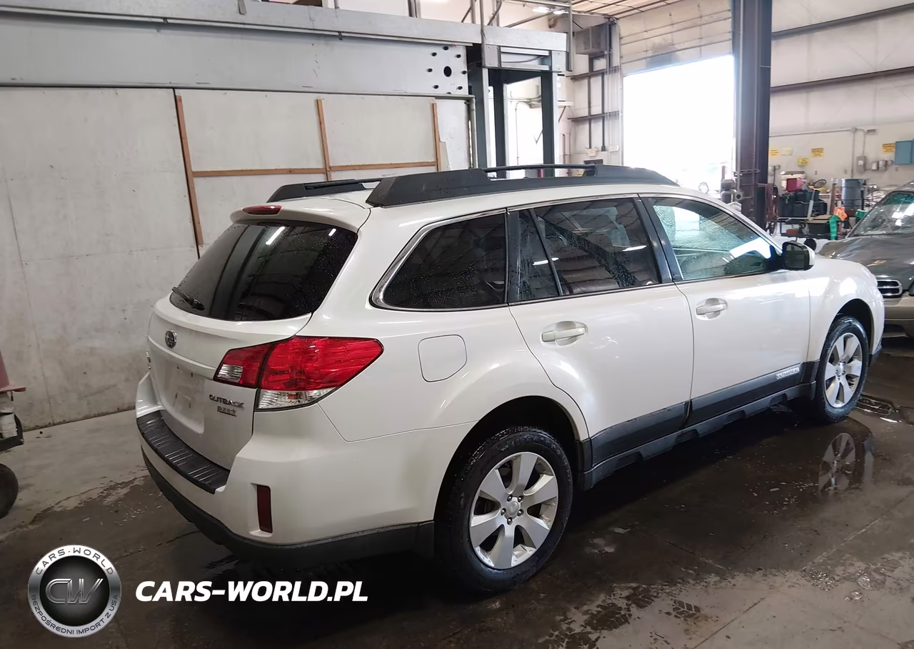 2010 Subaru Outback 2.5I Premium VIN:4S4BRBCC3A3335426 - 4