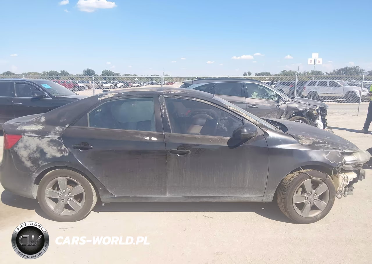 2011 Kia Forte Ex VIN:KNAFU4A20B5465600 - 13
