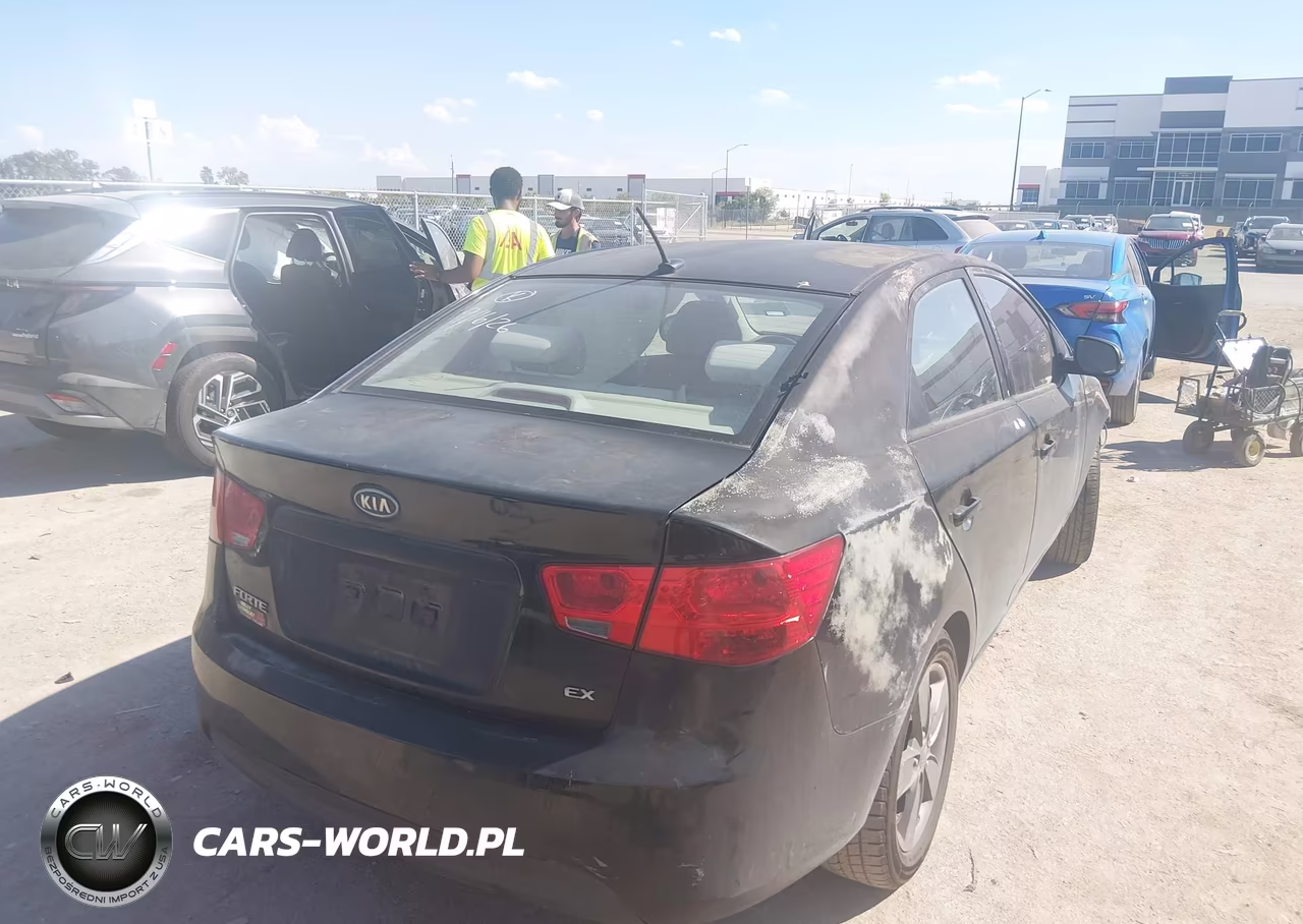 2011 Kia Forte Ex VIN:KNAFU4A20B5465600 - 4