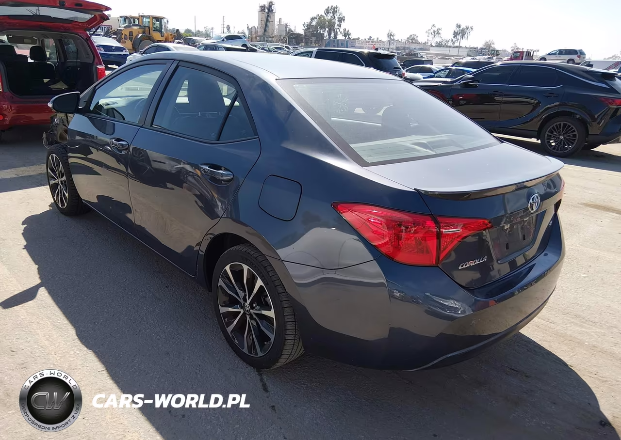 2017 Toyota Corolla Se VIN:5YFBURHE1HP698430 - 3