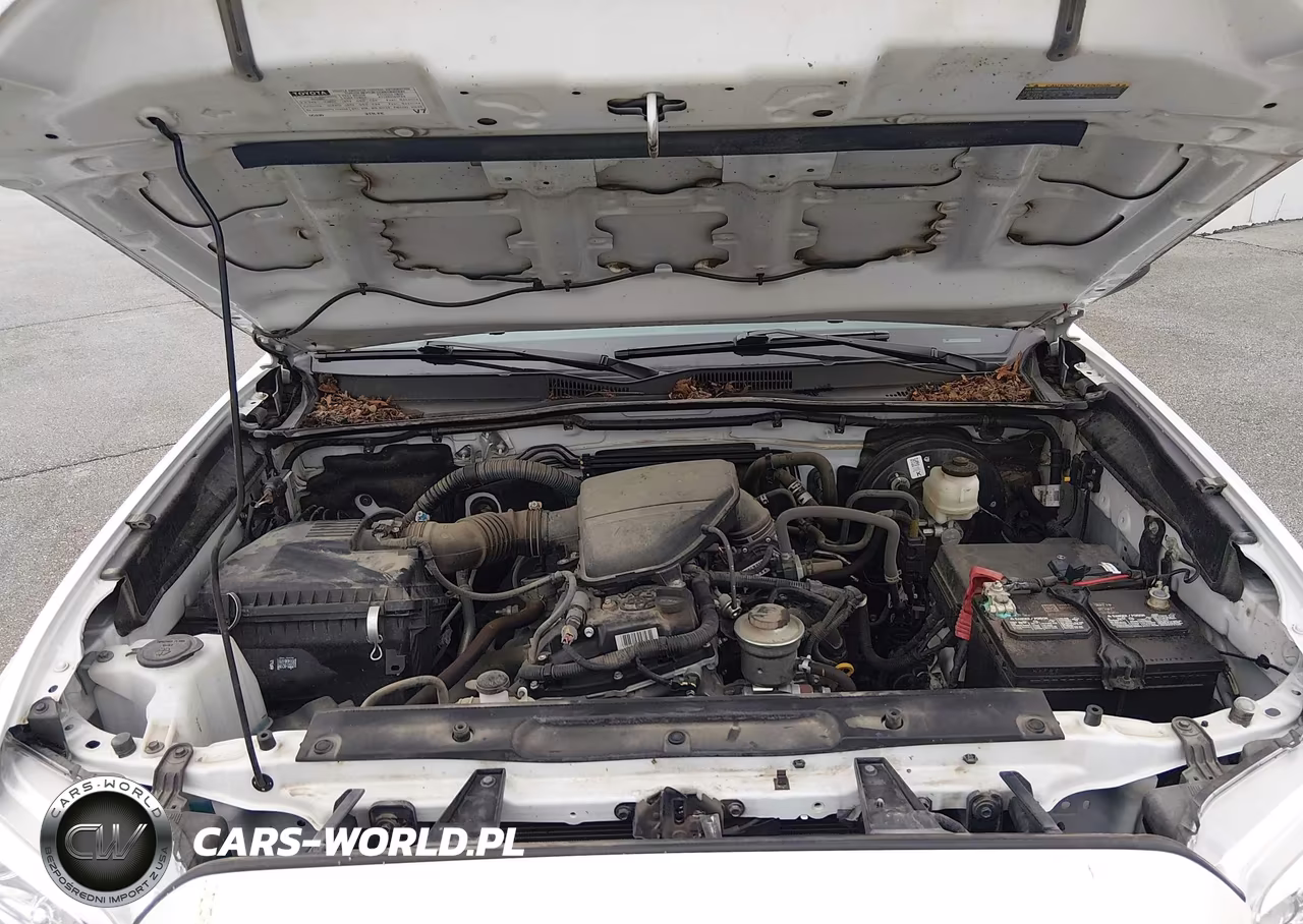 2023 Toyota Tacoma Sr VIN:3TYRX5GNXPT076094 - 10