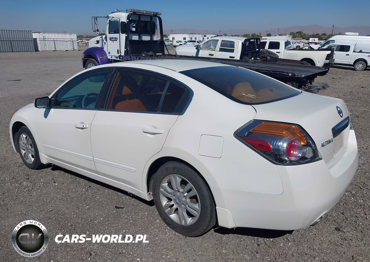 2011 Nissan Altima 2.5 S VIN:1N4AL2AP4BN445064 - 3
