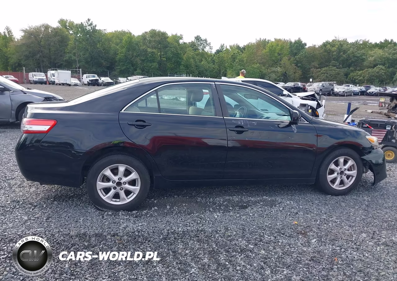 2011 Toyota Camry Le VIN:4T1BF3EKXBU186267 - 13
