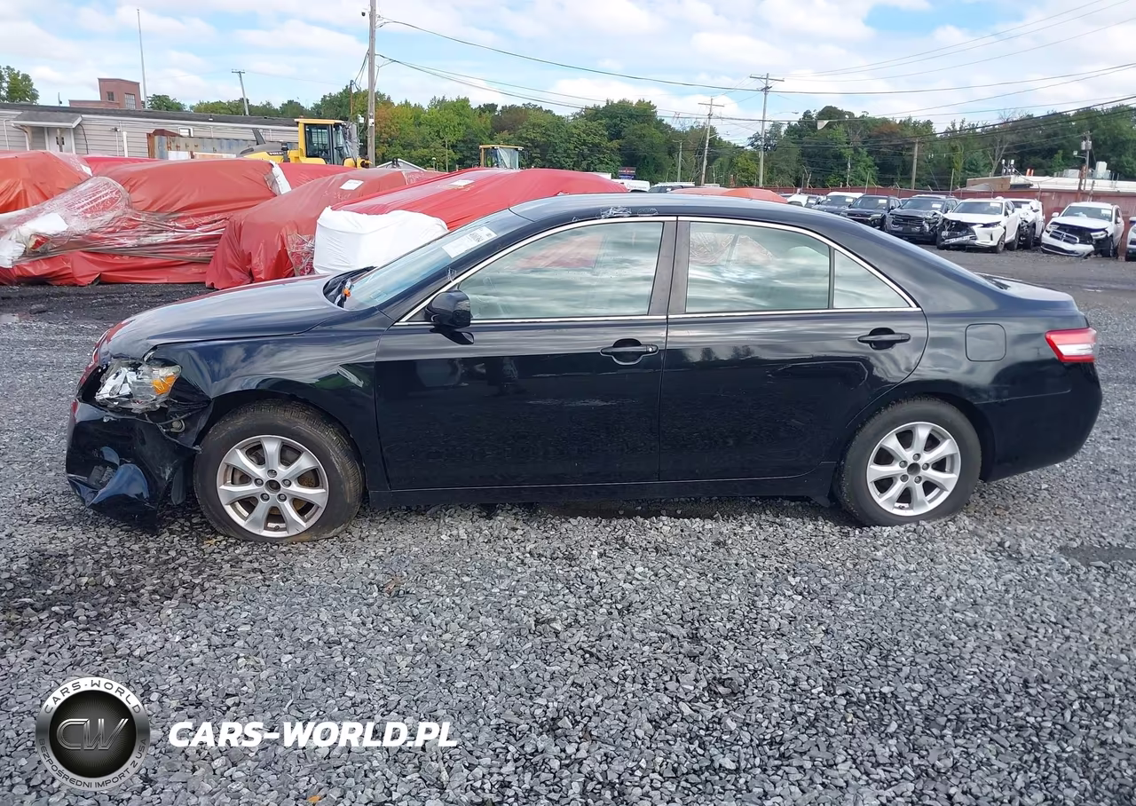 2011 Toyota Camry Le VIN:4T1BF3EKXBU186267 - 14