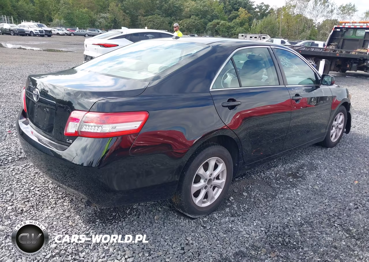 2011 Toyota Camry Le VIN:4T1BF3EKXBU186267 - 4