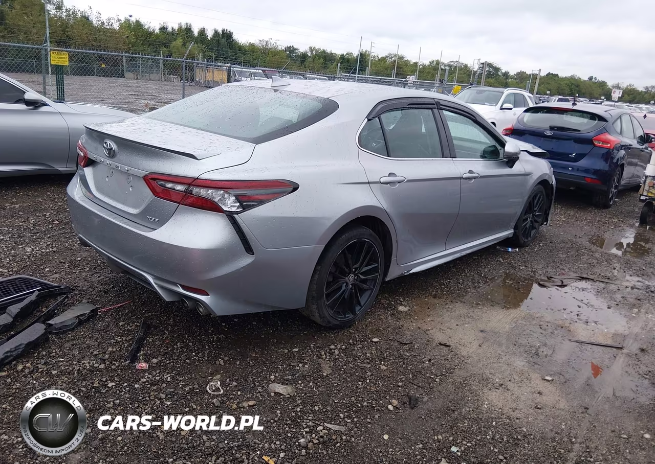 2021 Toyota Camry Xse VIN:4T1K61AK0MU610603 - 4