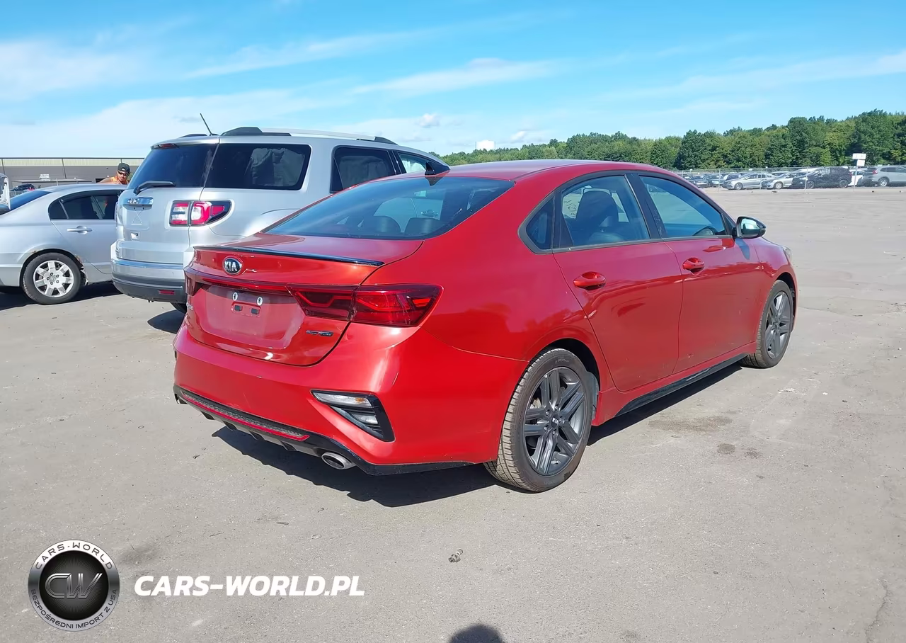 2021 Kia Forte Gt-Line VIN:3KPF34AD5ME403656 - 4