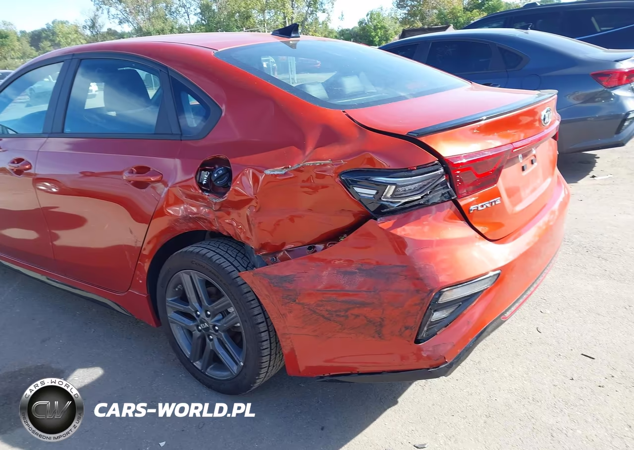 2021 Kia Forte Gt-Line VIN:3KPF34AD5ME403656 - 6