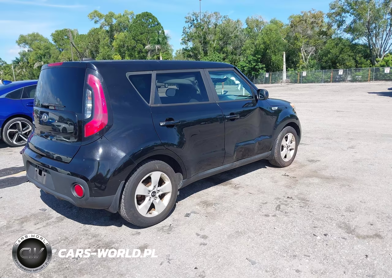 2018 Kia Soul VIN:KNDJN2A24J7592688 - 4