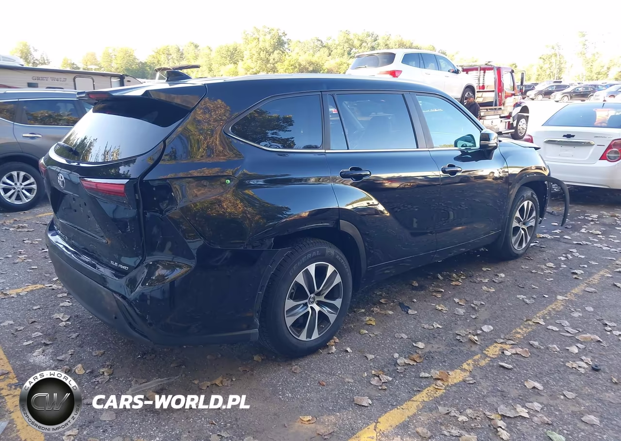 2023 Toyota Highlander Xle VIN:5TDKDRBH9PS511086 - 4