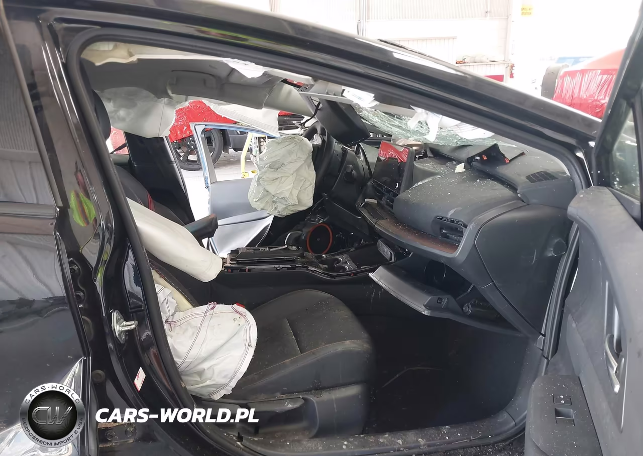 2025 Toyota Prius Plug-In Hybrid Xse Premium VIN:JTDACACU2S3042347 - 5