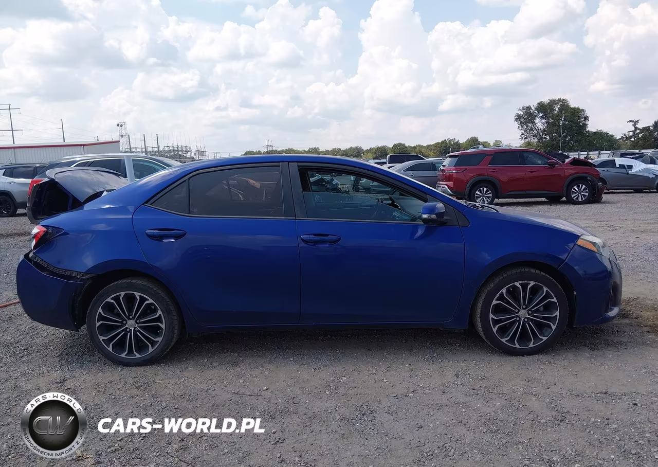 2015 Toyota Corolla S Plus VIN:5YFBURHE8FP343901 - 13