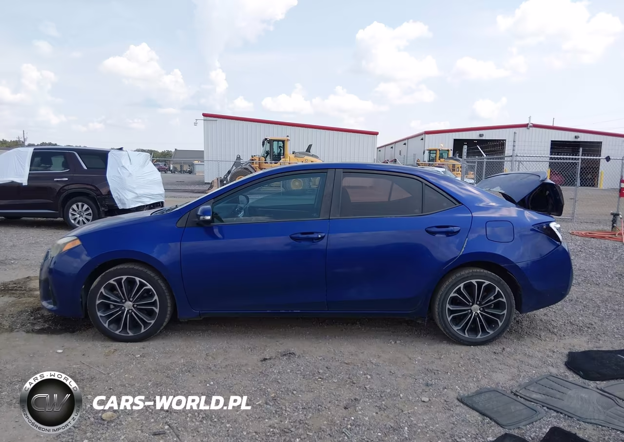 2015 Toyota Corolla S Plus VIN:5YFBURHE8FP343901 - 14