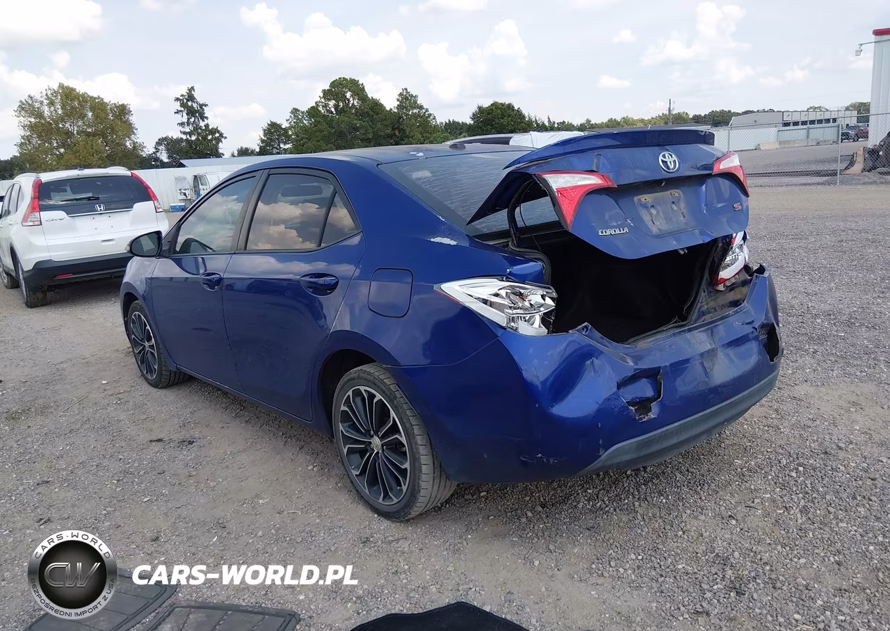 2015 Toyota Corolla S Plus VIN:5YFBURHE8FP343901 - 3