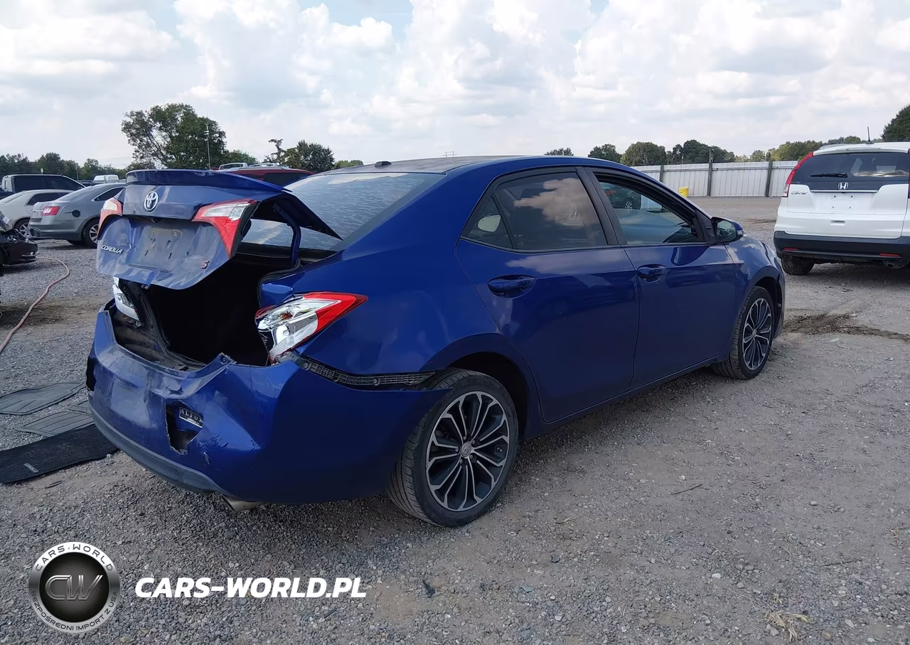 2015 Toyota Corolla S Plus VIN:5YFBURHE8FP343901 - 4
