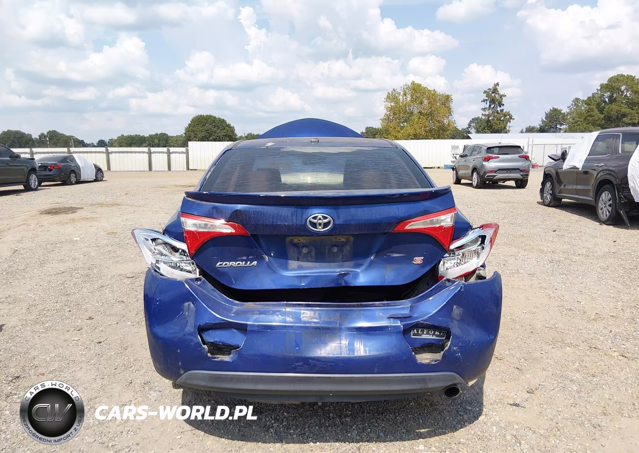 2015 Toyota Corolla S Plus VIN:5YFBURHE8FP343901 - 6